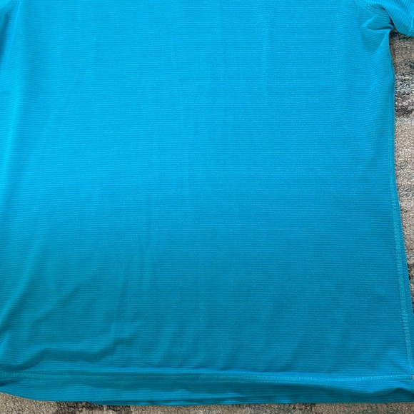 Lululemon Precise Tee *Mesh
Kayak Blue size Large - Picture 4 of 9